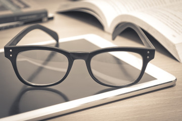 西咸新区管委会地址